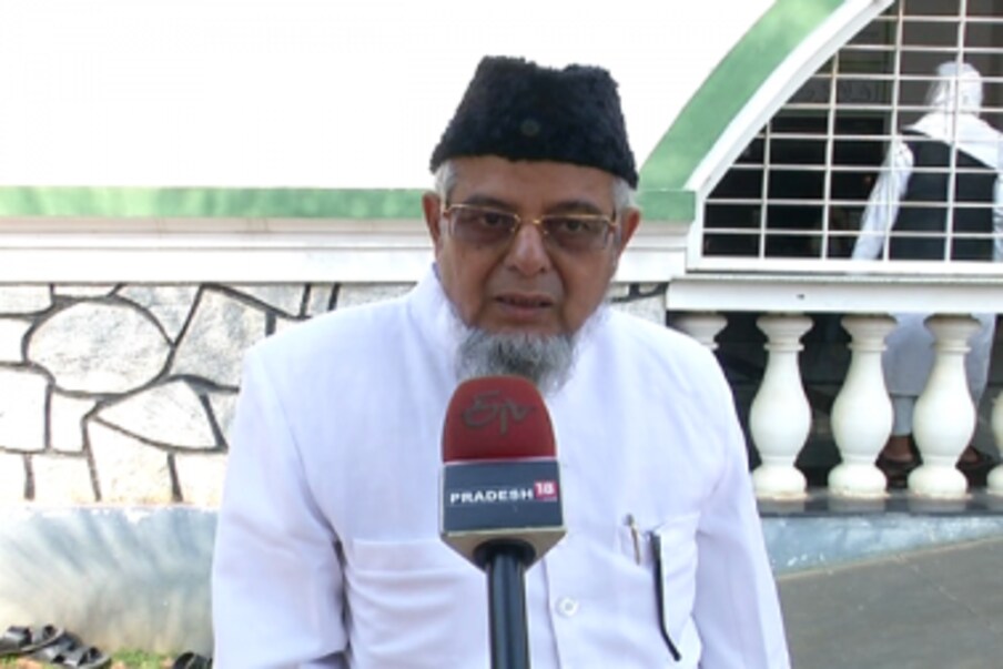  خواجہ رحمت اللہ شاہ نےاپنی دکنی شاعری اورسماجی خدمات کےذریعہ عیدوں اورشادیوں کے موقع پرموجود بدعات اورغیرضروری رسومات کودورکرنےکی بھرپور کوشش کی۔