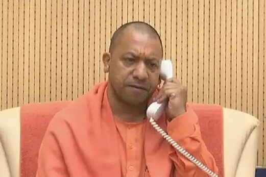 ممتا بنرجی مسلمانوں کو خوش کرنے کے لئے نہیں منانے دیتی ہیں درگا پوجا: یوگی آدتیہ ناتھ ممتا بنرجی مسلمانوں کو خوش کرنے کے لئے نہیں منانے دیتی ہیں درگا پوجا: یوگی آدتیہ ناتھ