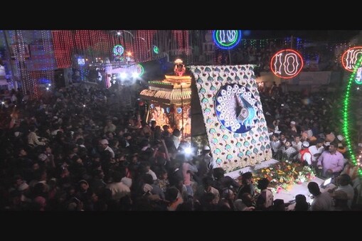 ریاست کرناٹک کی مشہور ومعروف درگاہ حضرت سیدحیدرصفدررحمت اللہ علیہ کا766واں عرس شریف منایا جارہاہے۔ 
