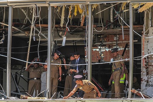 سری لنکا میں ایسٹرسنڈے دہشت گردانہ حملوں کا اہم ملزم پیرس میں گرفتار سری لنکا میں ایسٹرسنڈے دہشت گردانہ حملوں کا اہم ملزم پیرس میں گرفتار