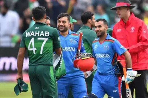 طمنچے پہ ڈسکو: افغانستان کے لوگ گولیاں برساکر منا رہے کرکٹ کا جشن، یہاں دیکھیں۔۔ طمنچے پہ ڈسکو: افغانستان کے لوگ گولیاں برساکر منا رہے کرکٹ کا جشن، یہاں دیکھیں۔۔
