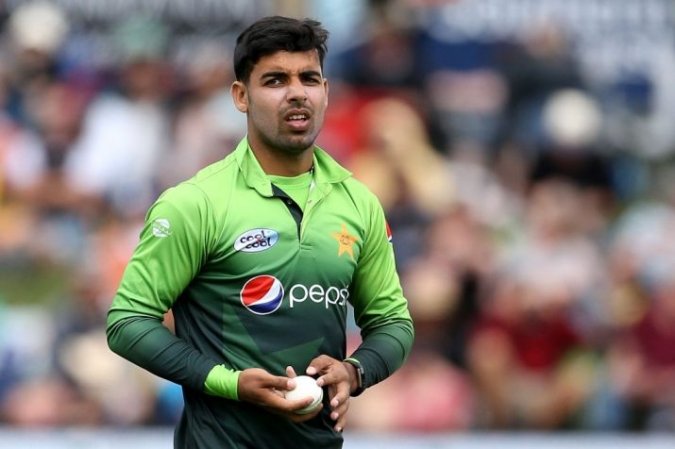 بتایا جارہا ہے کہ شاداب خان کو یہ بیماری ان کی ہی ایک لاپروائی کی وجہ سے ہی ہوئی ہے ۔ ( فوٹو : پی سی بی ٹویٹر ) ۔ بتایا جارہا ہے کہ شاداب خان کو یہ بیماری ان کی ہی ایک لاپروائی کی وجہ سے ہی ہوئی ہے ۔ ( فوٹو : پی سی بی ٹویٹر ) ۔