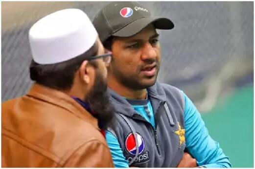 شکست سے خوفزدہ ہے پاکستانی ٹیم، کپتان سرفراز پریکٹس کے کے لئے ٹیم کے آنے سے ڈیڑھ گھنٹے قبل ہی پہنچ گئے شکست سے خوفزدہ ہے پاکستانی ٹیم، کپتان سرفراز پریکٹس کے کے لئے ٹیم کے آنے سے ڈیڑھ گھنٹے قبل ہی پہنچ گئے