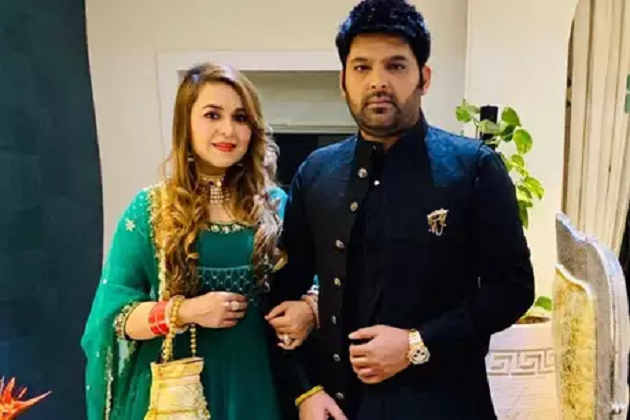 کامیڈین کپل شرما نے 12 دسمبر 2018 کو گنی چترتھ سے شادی کی تھی۔ شادی کے بعد اس جوڑے کا یہ پہلا کرواچوتھ ہے۔ کامیڈین کپل شرما نے 12 دسمبر 2018 کو گنی چترتھ سے شادی کی تھی۔ شادی کے بعد اس جوڑے کا یہ پہلا کرواچوتھ ہے۔