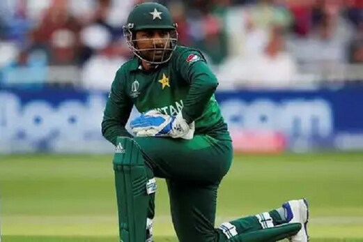 پاکستانی کپتان سرفرازاحمد سے بدتمیزی، مداح نے دی گالیاں، کہہ دی یہ بات پاکستانی کپتان سرفرازاحمد سے بدتمیزی، مداح نے دی گالیاں، کہہ دی یہ بات