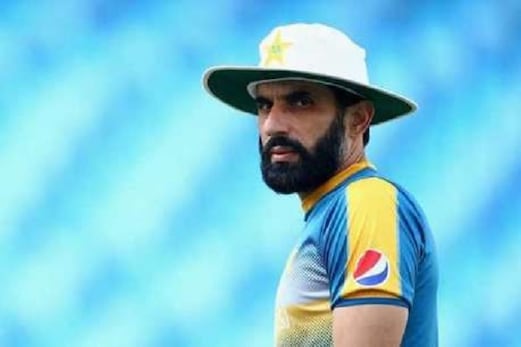 سری لنکا کے ہاتھوں ٹوئنٹی -20 سیریزشرمناک شکست: پاکستانی ٹیم کے چیف کوچ مصباح الحق کا اہم انکشاف سری لنکا کے ہاتھوں ٹوئنٹی -20 سیریزشرمناک شکست: پاکستانی ٹیم کے چیف کوچ مصباح الحق کا اہم انکشاف