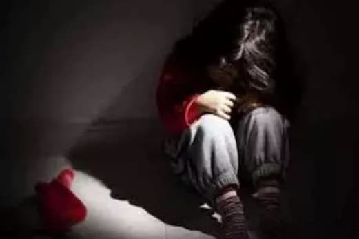 ماں کے لیوان پارٹنرنےکی8 سالہ بچی کی عصمت دری، واقعہ سی سی ٹی وی کیمرے میں قید ماں کے لیوان پارٹنرنےکی8 سالہ بچی کی عصمت دری، واقعہ سی سی ٹی وی کیمرے میں قید