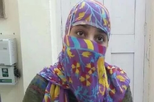 چھوٹے کپڑے نہ پہننےاور شراب پینے سےانکار کرنے پر شوہرنےدے دیا تین طلاق