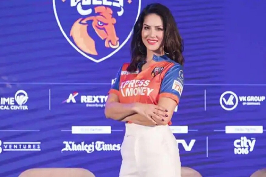 سنی لیونی نے کہا کہ میں اپنی ٹیم دہلی بلس کو ٹی 10 لیگ کیلئے نیک خواہشات پیش کرتی ہوں ۔ فائل فوٹو ۔