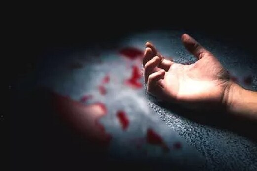 معشوقہ سے ملنے پہنچے نوجوان کو خواتین نے دبوچا، پھرپیٹ پیٹ کرمارڈالا معشوقہ سے ملنے پہنچے نوجوان کو خواتین نے دبوچا، پھرپیٹ پیٹ کرمارڈالا