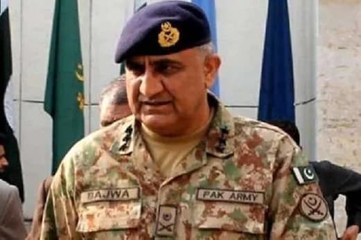 بڑی خبر: فوجی سربراہ قمر جاوید باجوا معاملہ پر پاکستان میں سیاسی اتھل پتھل بڑی خبر: فوجی سربراہ قمر جاوید باجوا معاملہ پر پاکستان میں سیاسی اتھل پتھل