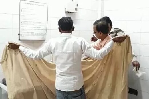 سنبھل میں لڑکی کا ریپ کرنے کے بعد زندہ جلایا۔ شخص گرفتار، این ایس اے کے تحت کارروائی سنبھل میں لڑکی کا ریپ کرنے کے بعد زندہ جلایا۔ شخص گرفتار، این ایس اے کے تحت کارروائی