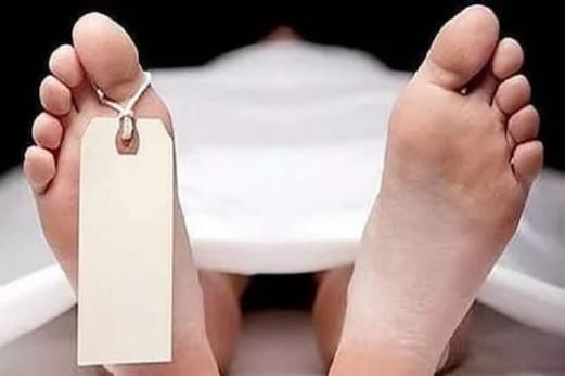 بڑی خبر: اجتماعی آبروریزی کے بعد نابالغ لڑکی نے پھانسی لگا کرکرلی خود کشی بڑی خبر: اجتماعی آبروریزی کے بعد نابالغ لڑکی نے پھانسی لگا کرکرلی خود کشی