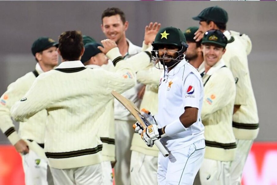  بابراعظم نےکہا، 'میں ٹسٹ کرکٹ میں ترپل سنچری لگانا چاہتا ہوں۔ آپ کو اپنے ہدف مقررکرنے ہوتےہیں، جیسے کی سبھی بہترین کھلاڑی کرتے ہیں۔ میں نے ٹسٹ کرکٹ میں مسلسل اچھی کارکردگی کرنے کا ہدف بنایا ہے'۔ ٹی -20 میں 50 اوریک روزہ میچوں میں 54 کی اوسط رکھنے والے بابراعظم کا ٹسٹ میں 39 رن کا اوسط ہے۔ واضح رہے کہ سری لنکا کے خلاف راولپنڈی میں سنچری لگانے کے بعد بابراعظم پہلی بارٹسٹ میں ٹاپ 10 بلے بازوں میں آگئے ہیں۔ ان کی ٹسٹ رینکنگ 9 ہے۔