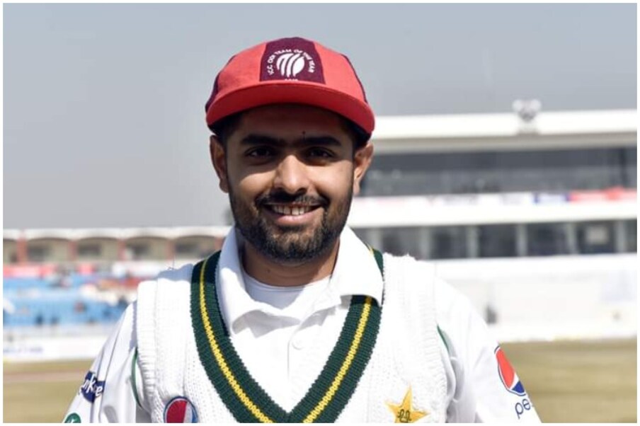  بابر اعظم نے پاکستان کی سرزمین پر تینوں فارمیٹ میں کمال کی کارکردگی کی ہے۔ وہاں کھیلی 19 بین الاقوامی اننگ میں بابر اعظم کے بلے سے 1092 رن نکلے ہیں، جس میں 4 سنچری اور 6 نصف سنچری شامل ہیں۔ بابر اعظم کا پاکستان میں 84 کا اوسط ہے۔