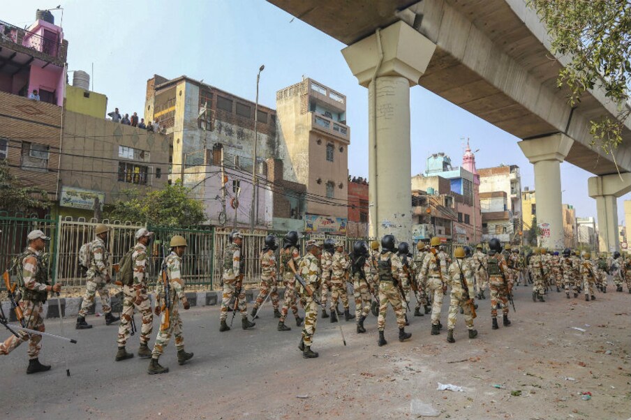  دہلی پولیس کی رپورٹ نے مرکزی وزارت داخلہ کو بتاگیا ہے کہ دہلی پولیس ان شرپسندوں کی نشاندہی کرنے کی کوششیں جاری ہیں جو جامع نگر اور شمال مشرقی ضلع کے علاقوں میں مشتبہ کارروائیوں میں ملوث پائے گئے ہیں ۔(فائل فوٹو:نیوز18)۔