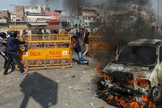 دہلی تشدد: عام آدمی پارٹی کا پولیس سے سوال۔ بی جے پی لیڈران کے خلاف FIR کب؟ دہلی تشدد: عام آدمی پارٹی کا پولیس سے سوال۔ بی جے پی لیڈران کے خلاف FIR کب؟