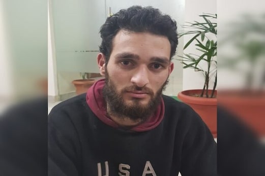پلوامہ حملہ آور کا مددگار گرفتار، NIA نے کیا انکشاف، آن لائن منگوایا تھا دھماکہ خیز مواد پلوامہ حملہ آور کا مددگار گرفتار، NIA نے کیا انکشاف، آن لائن منگوایا تھا دھماکہ خیز مواد