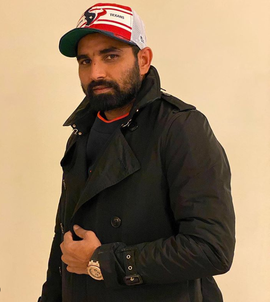 محمد سمیع نے کہا کہ جب آپ کچھ میچوں میں بہتر کارکردگی نہیں کرتے ہیں تو لوگ بہت الگ انداز میں سوچنا شروع کردیتے ہیں اور آپ کے بارے میں ان کا رویہ بدل جاتا ہے ۔ اس لئے ہمیں زیادہ سوچنا نہیں چاہئے ۔ تصویر : انسٹاگرام ۔ محمد سمیع نے کہا کہ جب آپ کچھ میچوں میں بہتر کارکردگی نہیں کرتے ہیں تو لوگ بہت الگ انداز میں سوچنا شروع کردیتے ہیں اور آپ کے بارے میں ان کا رویہ بدل جاتا ہے ۔ اس لئے ہمیں زیادہ سوچنا نہیں چاہئے ۔ تصویر : انسٹاگرام ۔