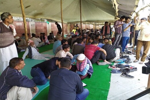 فساد کے ایک ہفتہ بعد بھی شیووہار علاقے میں متاثرین اپنے گھروں کو نہیں لوٹ پا رہے فساد کے ایک ہفتہ بعد بھی شیووہار علاقے میں متاثرین اپنے گھروں کو نہیں لوٹ پا رہے