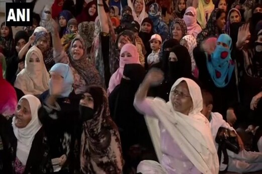 کووڈ۔19: شاہین باغ مظاہرے میں نومولود۔ چھوٹے بچوں کی موجودگی پر درج ہوئی شکایت کووڈ۔19: شاہین باغ مظاہرے میں نومولود۔ چھوٹے بچوں کی موجودگی پر درج ہوئی شکایت