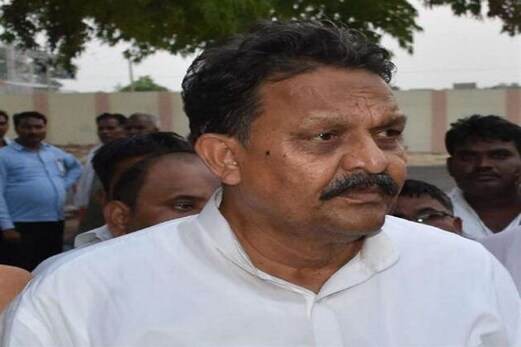 مساجد میں لاؤڈ اسپیکر سے اذان دینے پرپابندی کا معاملہ: رکن پارلیمنٹ افضال انصاری نےاٹھایا یہ بڑا قدم، الہ آباد ہائی کورٹ میں عرضی مساجد میں لاؤڈ اسپیکر سے اذان دینے پرپابندی کا معاملہ: رکن پارلیمنٹ افضال انصاری نےاٹھایا یہ بڑا قدم، الہ آباد ہائی کورٹ میں عرضی