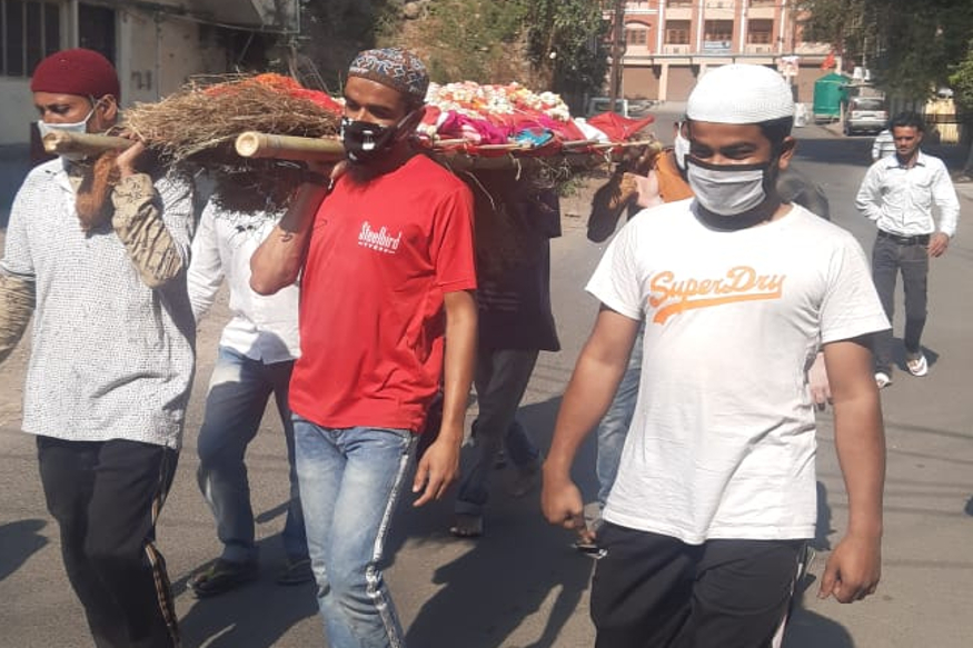 جنت نشاں ہندوستاں کو مشترکہ تہذیب کا ملک کہا جاتا ہے۔ مشترکہ تہذیب صرف یہاں کے قول کا حصہ نہیں ہے ، بلکہ یہاں کے ذرے ذرے میں اس کا عکس نمایاں ہے ۔ مدھیہ پریش میں اس مشترکہ تہذیب کی ایک انوکھی جھلک دیکھنے کو ملی ہے ۔ جنت نشاں ہندوستاں کو مشترکہ تہذیب کا ملک کہا جاتا ہے۔ مشترکہ تہذیب صرف یہاں کے قول کا حصہ نہیں ہے ، بلکہ یہاں کے ذرے ذرے میں اس کا عکس نمایاں ہے ۔ مدھیہ پریش میں اس مشترکہ تہذیب کی ایک انوکھی جھلک دیکھنے کو ملی ہے ۔