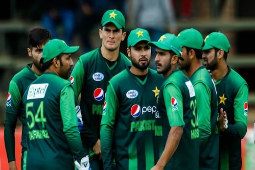 کووڈ-19: مشکل حالات میں ملک کا ساتھ دیں گے یہ پاکستانی کرکٹر، یہ جھٹکا سہنے کو بھی تیار کووڈ-19: مشکل حالات میں ملک کا ساتھ دیں گے یہ پاکستانی کرکٹر، یہ جھٹکا سہنے کو بھی تیار