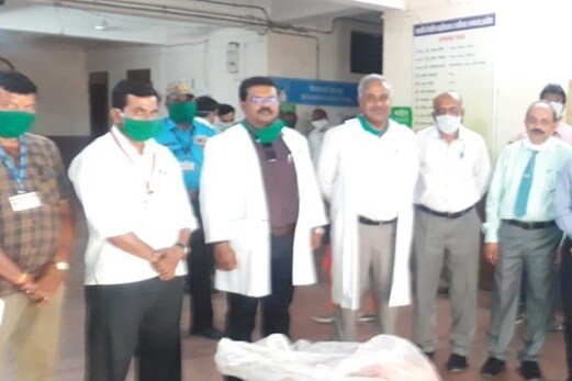 آکولہ میں کورونا مریضو ں کے نمونوں کی جانچ کیلئے ڈی آر ڈی ایل لیب کا قیام آکولہ میں کورونا مریضو ں کے نمونوں کی جانچ کیلئے ڈی آر ڈی ایل لیب کا قیام