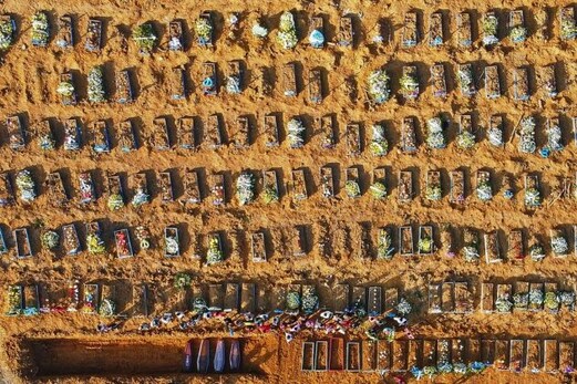 ایران اور نیویارک کے بعد برازیل سے آئیں اجتماعی قبروں کی تصویریں، کورونا سے ہوئیں 2700 اموات ایران اور نیویارک کے بعد برازیل سے آئیں اجتماعی قبروں کی تصویریں، کورونا سے ہوئیں 2700 اموات