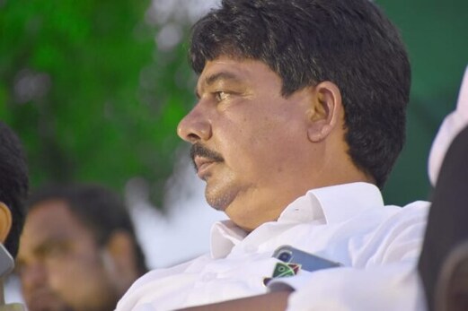شراب کی فروخت کی اجازت، تو عبادت گاہوں میں عبادت کی بھی اجازت دی جائے: مجلس اتحادالمسلمین رکن اسمبلی کا مطالبہ شراب کی فروخت کی اجازت، تو عبادت گاہوں میں عبادت کی بھی اجازت دی جائے: مجلس اتحادالمسلمین رکن اسمبلی کا مطالبہ