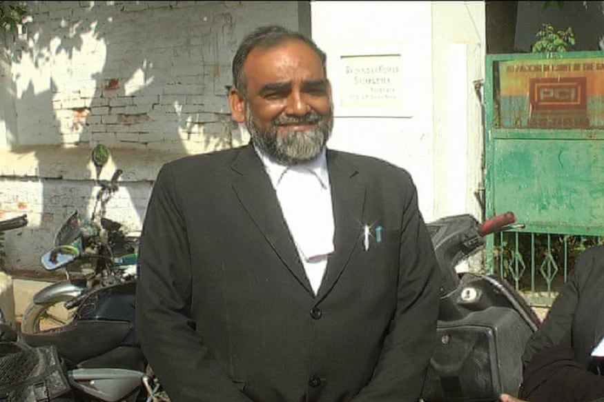 الہ آباد ہائی کورٹ کے وکیل شاہد علی صدیقی نے مفاد عامہ کی یہ عرضی داخل کی تھی۔