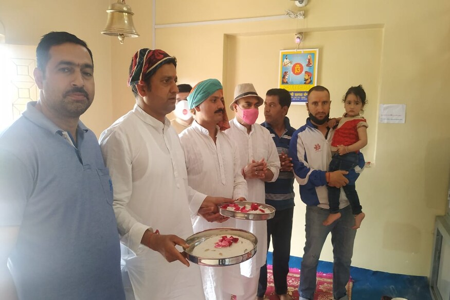 میلہ ماتا کھیر بھوانی کے تہوار کو منانے کے لیے ہر سال ایسے استھاپنوں میں عقیدت مندوں کا تانتا بندھا رہتا تھا ۔