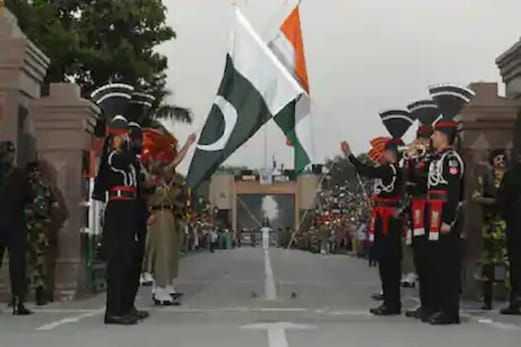 ہندوستان میں لاک ڈاون میں پھنسے 179 پاکستانی شہریوں کی واگہہ بارڈر سے ہوگی وطن واپسی ہندوستان میں لاک ڈاون میں پھنسے 179 پاکستانی شہریوں کی واگہہ بارڈر سے ہوگی وطن واپسی