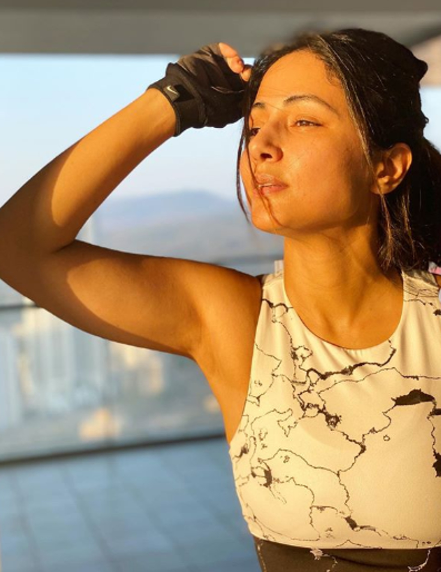  اداکارہ حنا خان ( Hina Khan ) ۔ تصویر : انسٹاگرام ۔