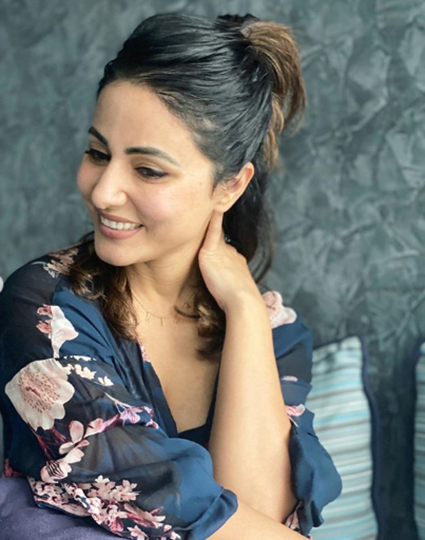  اداکارہ حنا خان ( Hina Khan ) ۔ تصویر : انسٹاگرام ۔