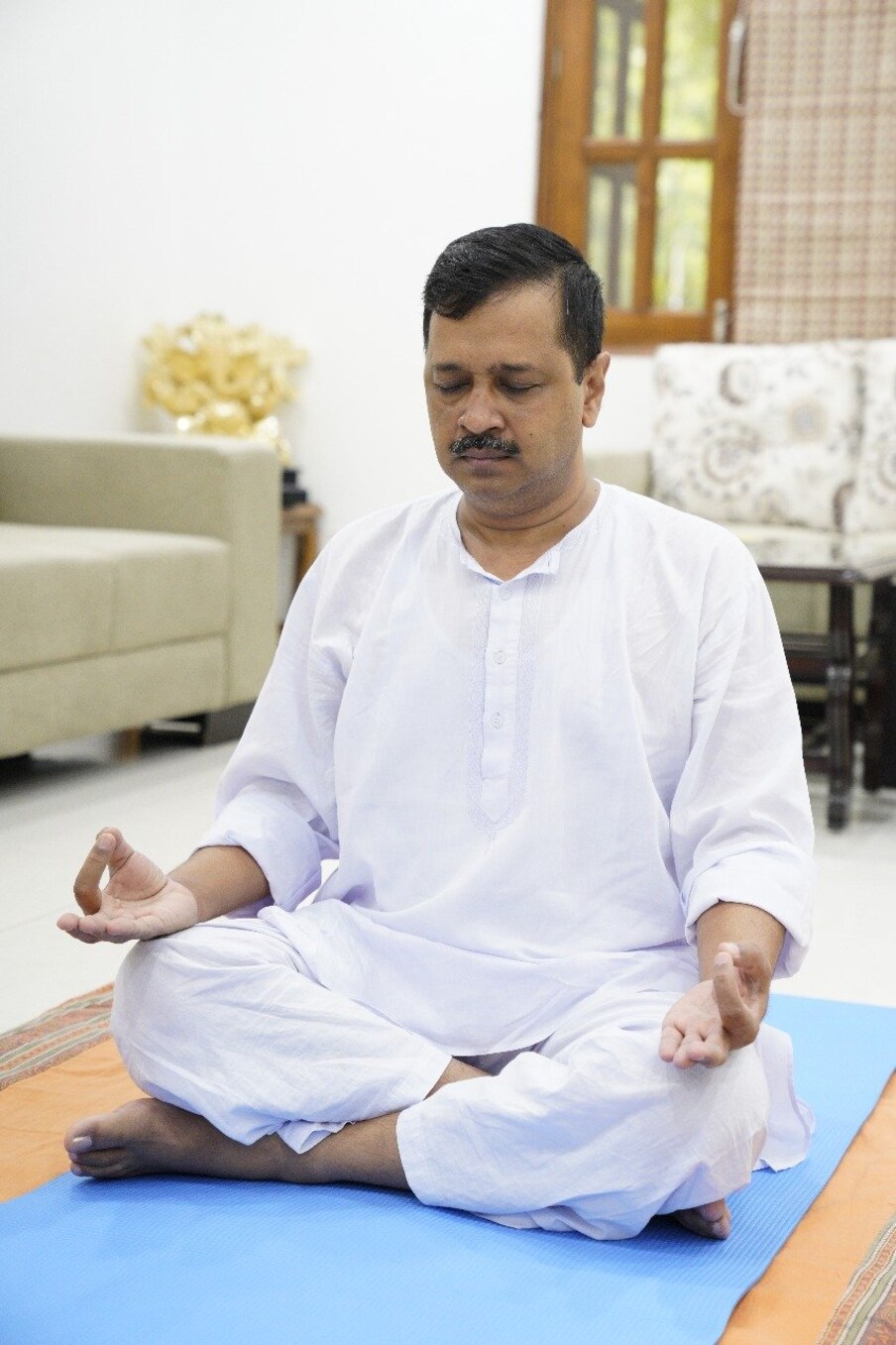  دہلی کے وزیر اعلیٰ اروند کیجریوال نے آج انٹرنیشنل یوگا ڈے کے موقع پر یوگا کیا۔