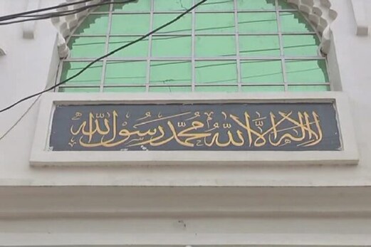 مساجد کو کورونا سے محفوظ رکھنے کے لئے علمائے دین نے سنبھالا محاذ مساجد کو کورونا سے محفوظ رکھنے کے لئے علمائے دین نے سنبھالا محاذ