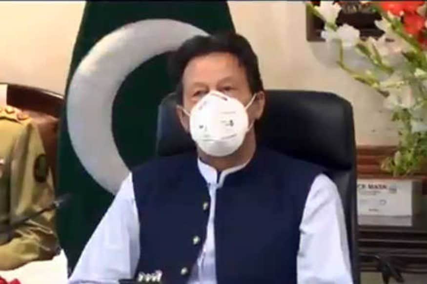 پاکستان مسلم لیک نون کے سنئیر لیڈرخواجہ آصف نے قومی اسمبلی کے اجلاس کے دوران وزیر اعظم عمران خان کی اس تقریر کو زبردست تنقید کا نشانہ بنایا۔