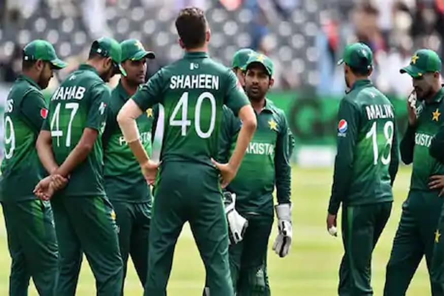 پاکستانی کرکٹ ٹیم کے کپتان بابر اعظم نے دورۂ انگلینڈ کو ایک تاریخی دورہ قرار دیتے ہوئے کہا ہے کہ پاکستانی ٹیم حریف میزبان ٹیم کے خلاف اپنی کارکردگی سے شائقین کو مایوس نہیں کرے گی۔
