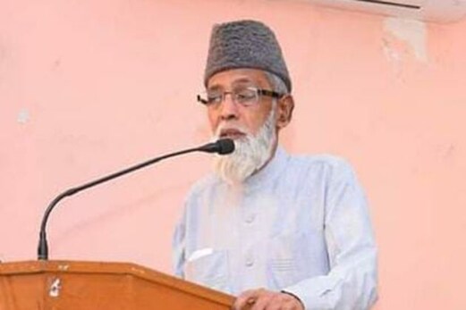 تمل ناڈو کی مشہور عربی و اردو شخصیت ڈاکٹر پیش امام نثار احمد کا انتقال ، علمی و ادبی حلقہ میں غم کی لہر تمل ناڈو کی مشہور عربی و اردو شخصیت ڈاکٹر پیش امام نثار احمد کا انتقال ، علمی و ادبی حلقہ میں غم کی لہر