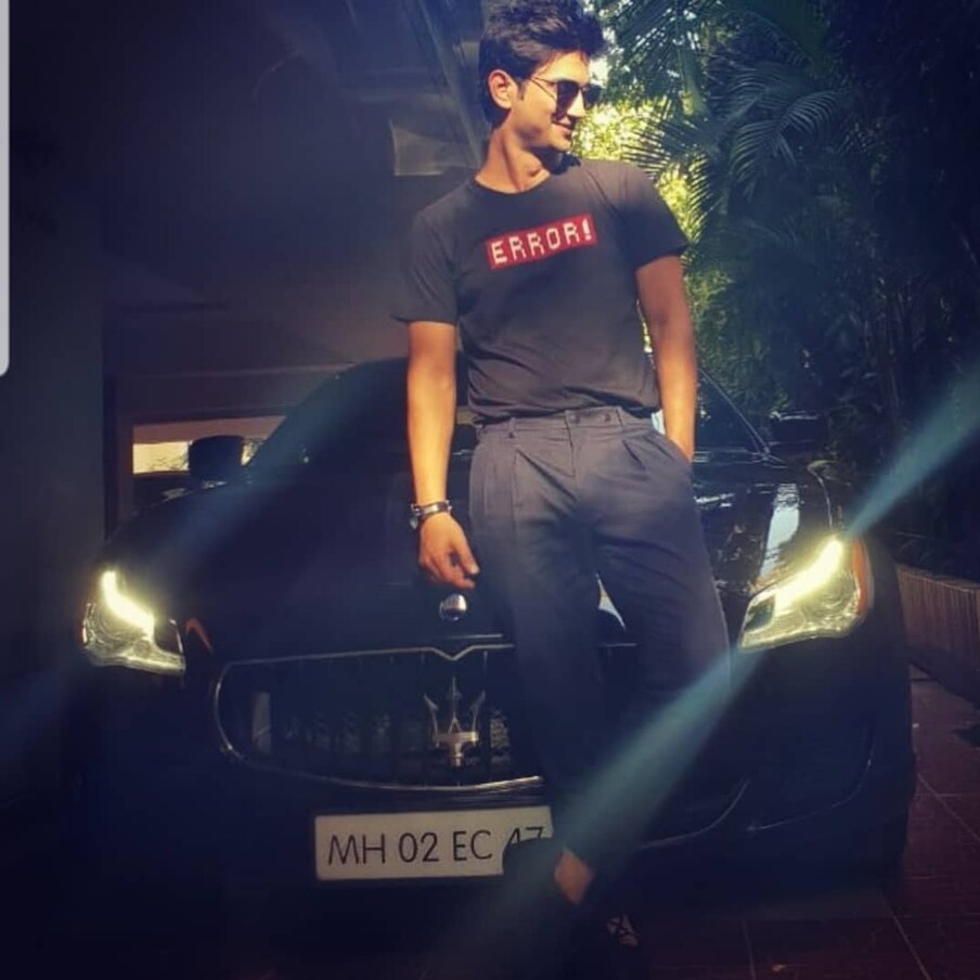  بالی ووڈ کے چمکتے ستارے سشانت سنگھ راجپوت (Sushant Singh Rajput) تصویر انسٹاگرام۔