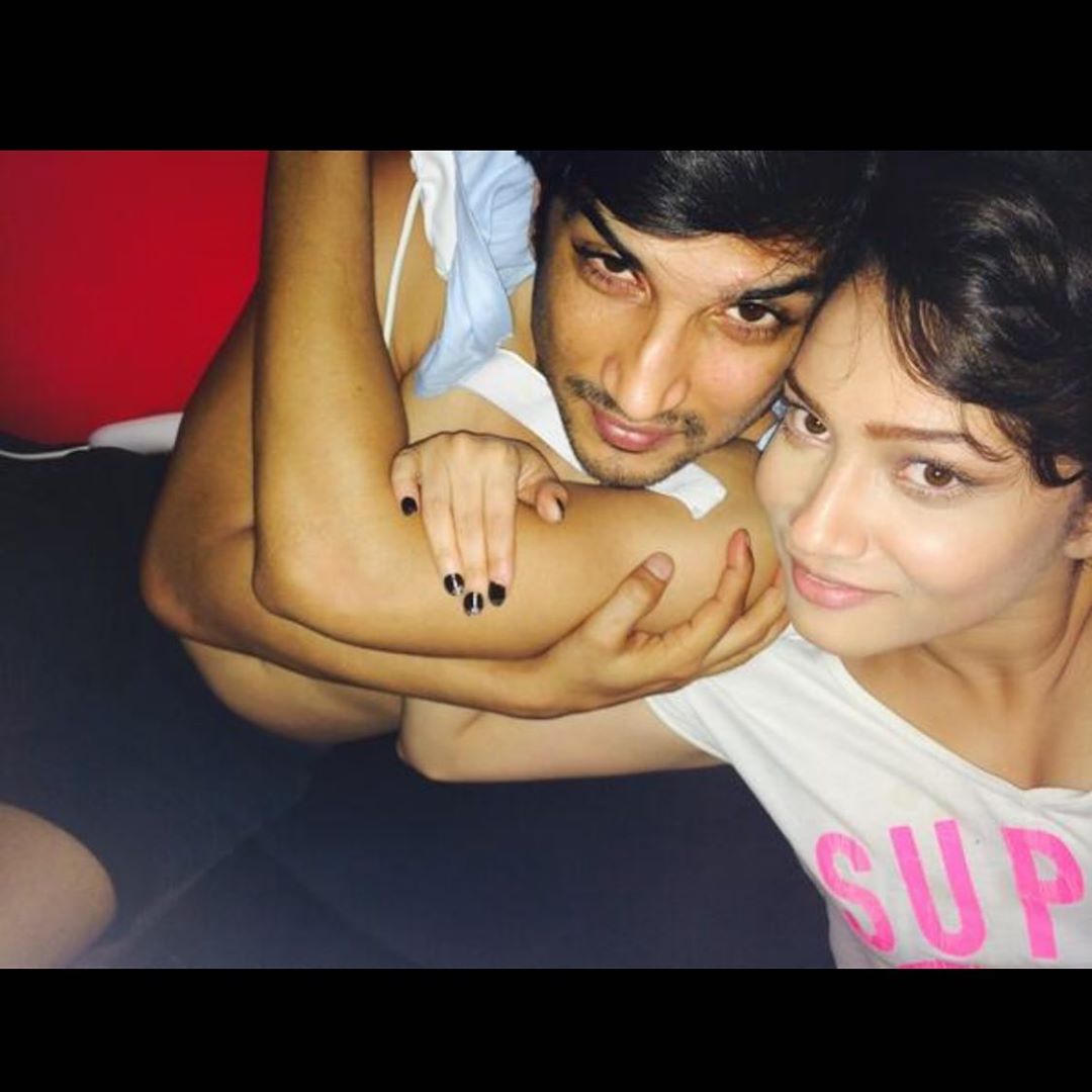بالی ووڈ کے چمکتے ستارے سشانت سنگھ راجپوت (Sushant Singh Rajput) اور ان کی سابق گرل فرینڈانکتا لوکھنڈے (Ankita Lokhande): تصویر انسٹاگرام۔ بالی ووڈ کے چمکتے ستارے سشانت سنگھ راجپوت (Sushant Singh Rajput) اور ان کی سابق گرل فرینڈانکتا لوکھنڈے (Ankita Lokhande): تصویر انسٹاگرام۔