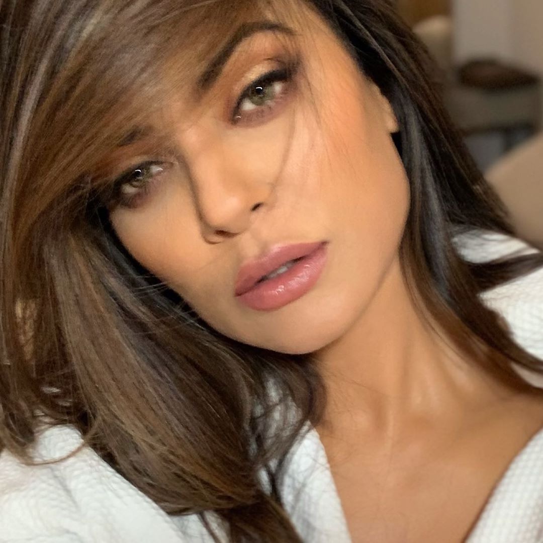  بالی ووڈ اداکارہ سشمتا سین ( Sushmita Sen ) ۔ تصویر انسٹاگرام ۔