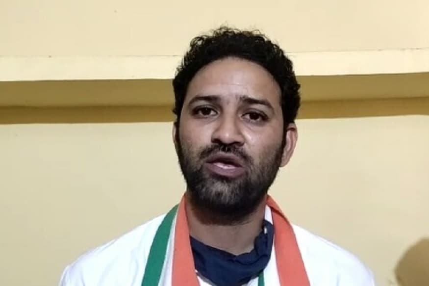 سابق وزیر زراعت سچن یادو کہتے ہیں کہ شیوراج حکومت کسانوں کو گمراہ کرنےکا کام کررہی ہے۔