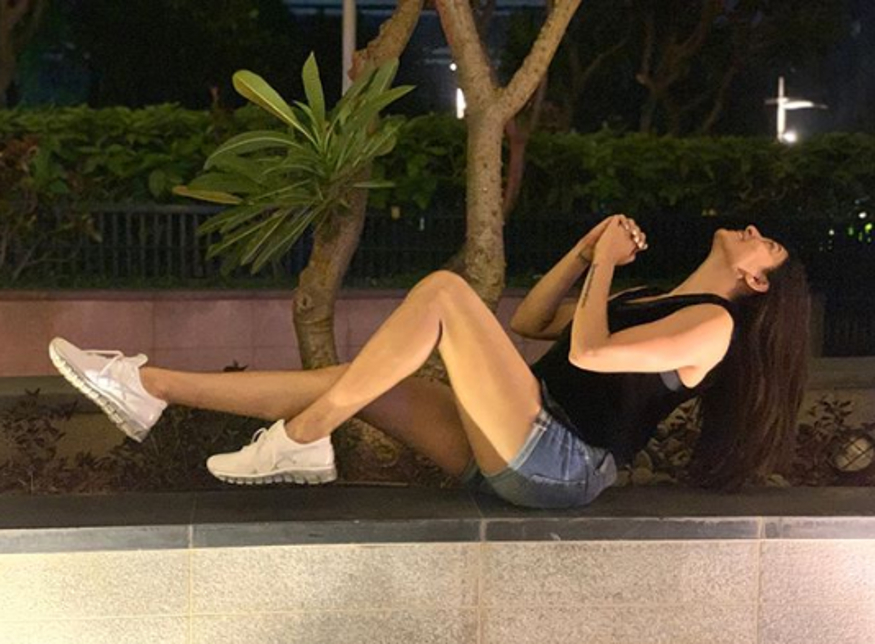  بالی ووڈ اداکارہ سشمتا سین ( Sushmita Sen ) ۔ تصویر انسٹاگرام ۔