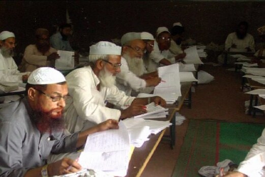 یوپی مدرسہ بورڈ کے نتائج میں کئی سنگین خامیوں کی شکایت یوپی مدرسہ بورڈ کے نتائج میں کئی سنگین خامیوں کی شکایت