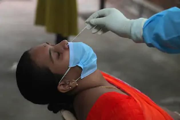 دہلی کے محکمہ صحت کے مطابق ایک ہفتہ پہلے مریضوں کی کل تعداد 125509 تھی اور 106118 مریض ٹھیک ہوئے تھے ۔