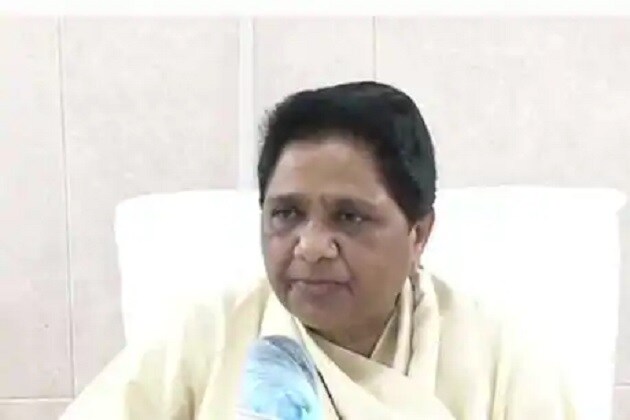 مایاوتی بی ایس پی سبھی اسمبلی سیٹوں پر اکیلے الیکشن لڑے گی۔ اس کے ساتھ ہی انہوں نے یہ بھی اعلان کیا کہ ان ریاستوں میں بی ایس پی کی حکومت بننے پر سبھی کو مفت میں کورونا کا ٹیکہ لگایا جائے گا۔