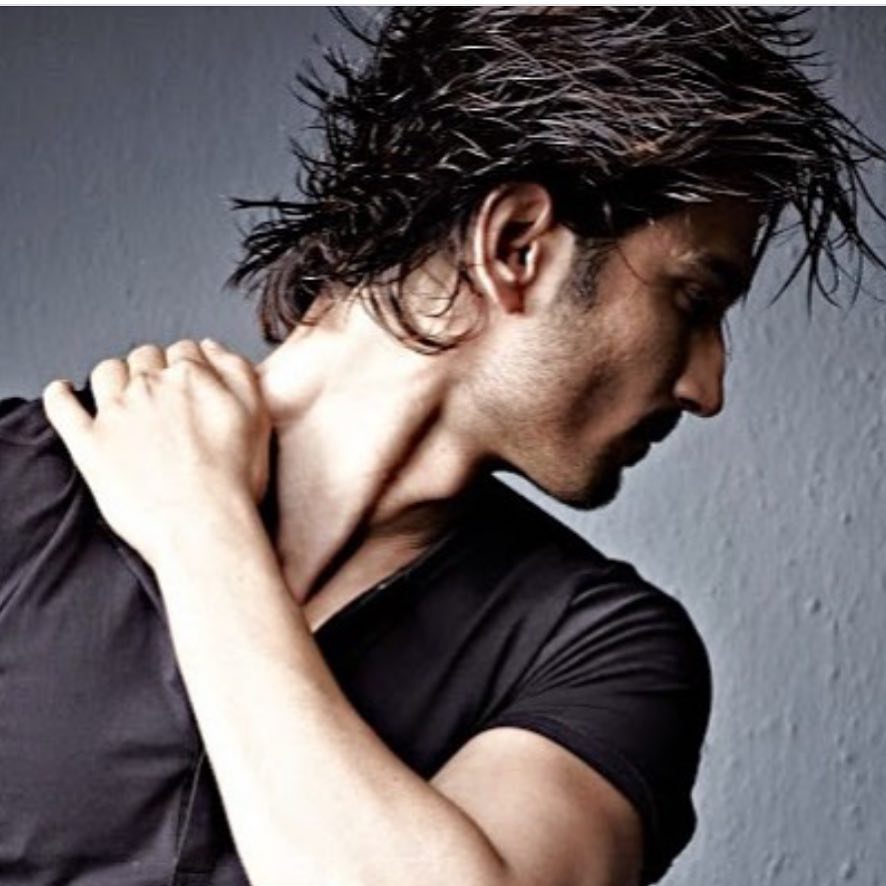 سشانت سنگھ راجپوت سنگھ (Sushant Singh Rajput) کے سابق اسسٹینٹ انکت اچاریہ (Ankit Acharya) نے کہا کہ میں نے ان کے ساتھ تین سال تک کام کیا ہے اور میرے رہتے سشانت سنگھ راجپوت مئ اپنے کمرے کو اندر سے بند نہیں کیا۔ میں ہمیشہ ان کے ساتھ رہتا تھا۔ اس بات کو میں پورے یقین سے کہہ سکتا ہوں کہ وہ خودکشی نہیں کرسکتے ہیں۔ سشانت سنگھ راجپوت سنگھ (Sushant Singh Rajput) کے سابق اسسٹینٹ انکت اچاریہ (Ankit Acharya) نے کہا کہ میں نے ان کے ساتھ تین سال تک کام کیا ہے اور میرے رہتے سشانت سنگھ راجپوت مئ اپنے کمرے کو اندر سے بند نہیں کیا۔ میں ہمیشہ ان کے ساتھ رہتا تھا۔ اس بات کو میں پورے یقین سے کہہ سکتا ہوں کہ وہ خودکشی نہیں کرسکتے ہیں۔